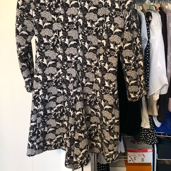 Zara dress floral - Picture 2 of 6